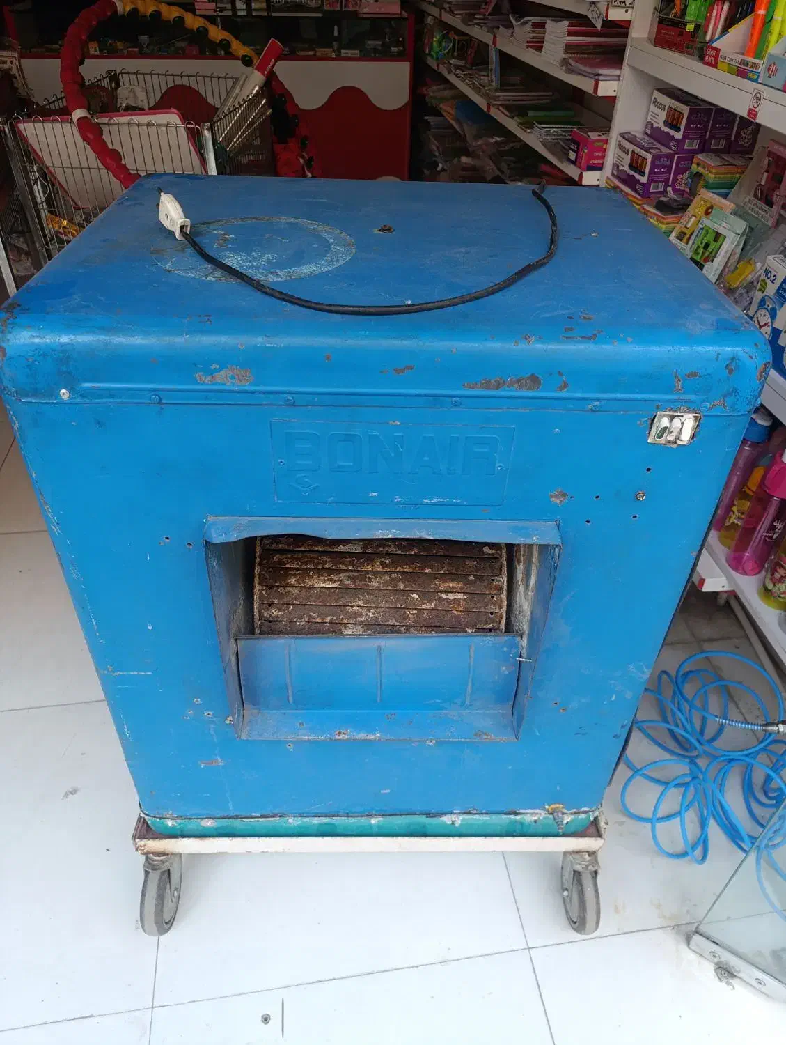 کولر آبی|کولر آبی|رباطکریم, رباطکریم|دیوار