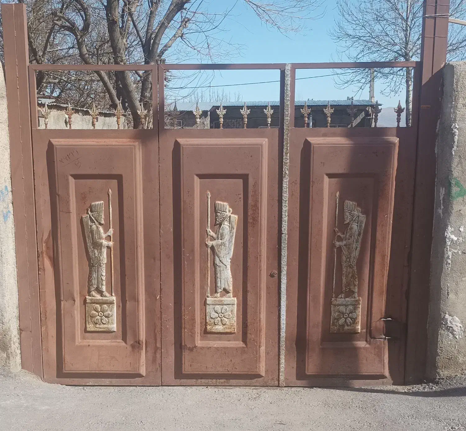 درب حیاط|مصالح و تجهیزات ساختمان|سیلاخور, |دیوار