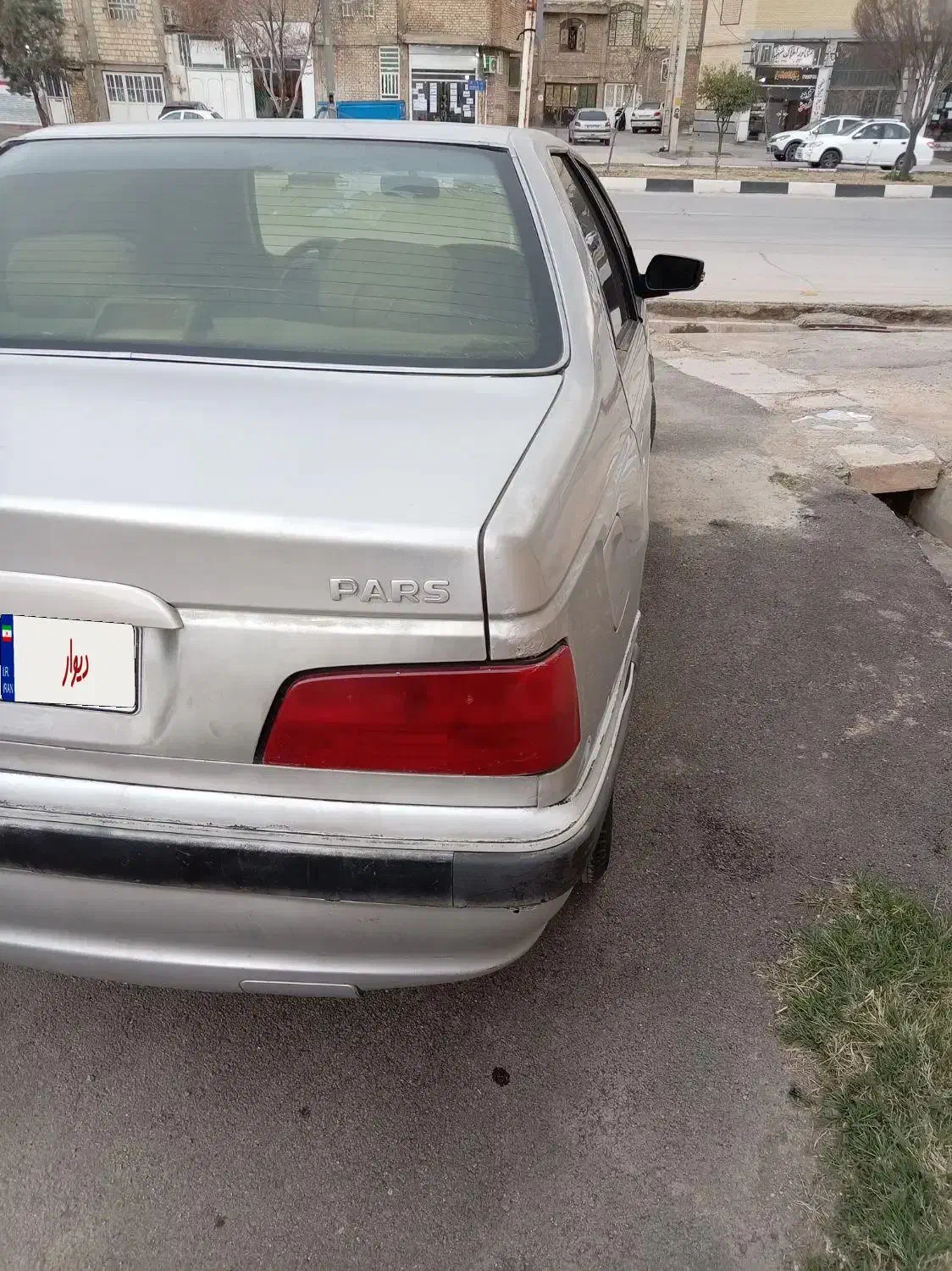 سواری پژو پارس 82|خودرو سواری و وانت|شیراز, مسلم|دیوار