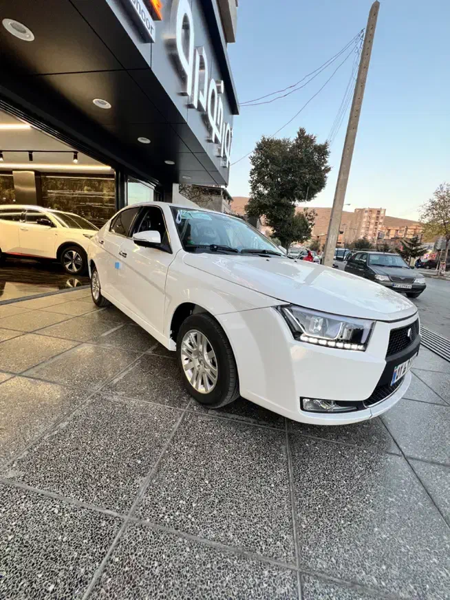 دنا پلاس 6 دنده خشک|خودرو سواری و وانت|شهرکرد, |دیوار