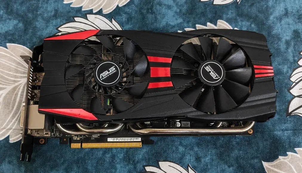 گرافیک ASUS R9 390 ROG 8G|قطعات و لوازم جانبی رایانه|اصفهان, خانه اصفهان|دیوار