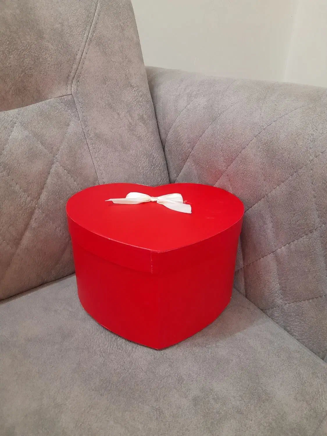 باکس گل هدیه|گل مصنوعی|کرمان, |دیوار