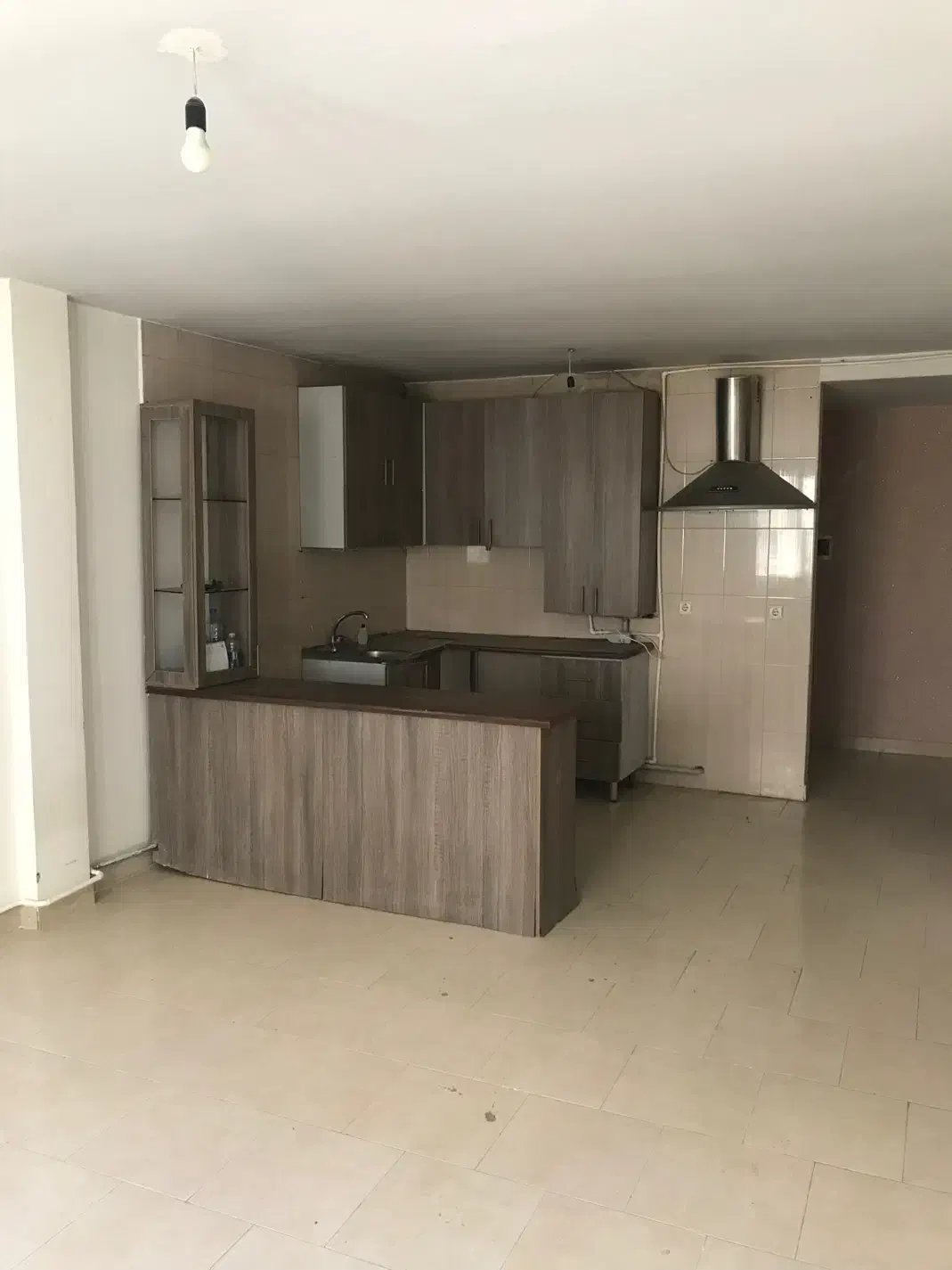 واحد با قیمت بی نظیر|فروش آپارتمان|هشتگرد, شهرک ارم غربی|دیوار