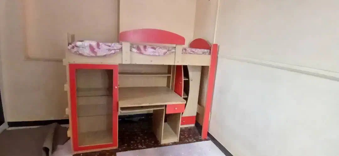 تخت|تخت و سرویس خواب|لردگان, |دیوار