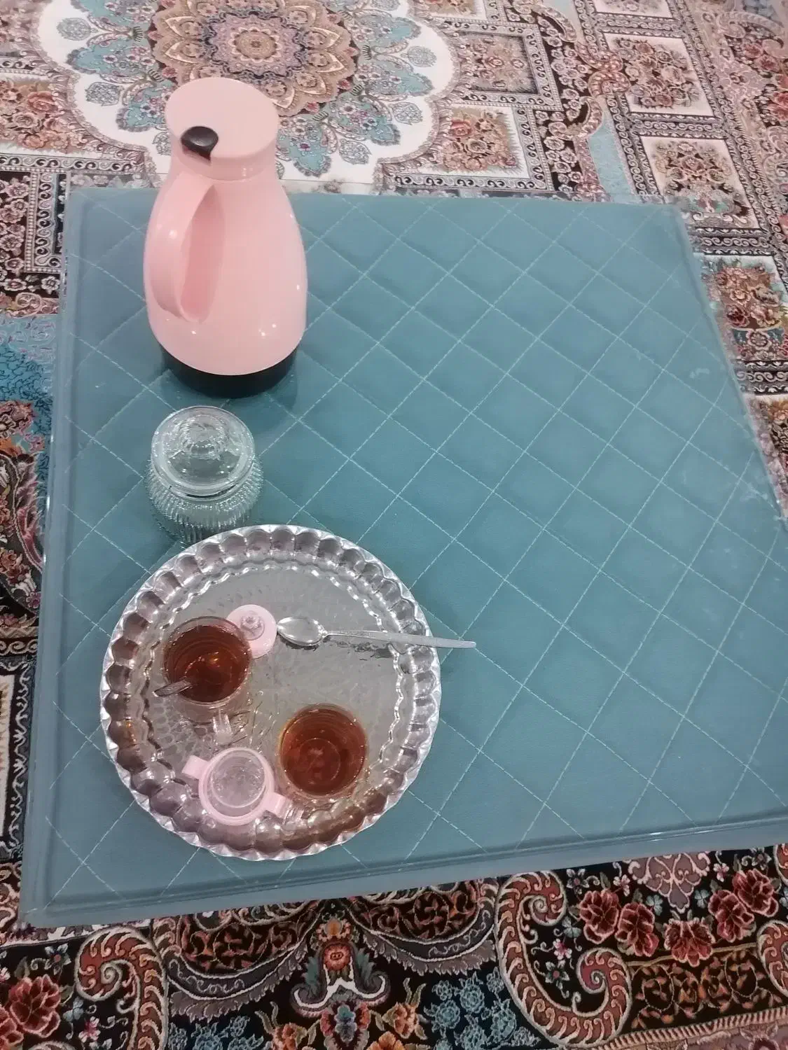میز مخمل|میز و صندلی غذاخوری|گرگان, |دیوار