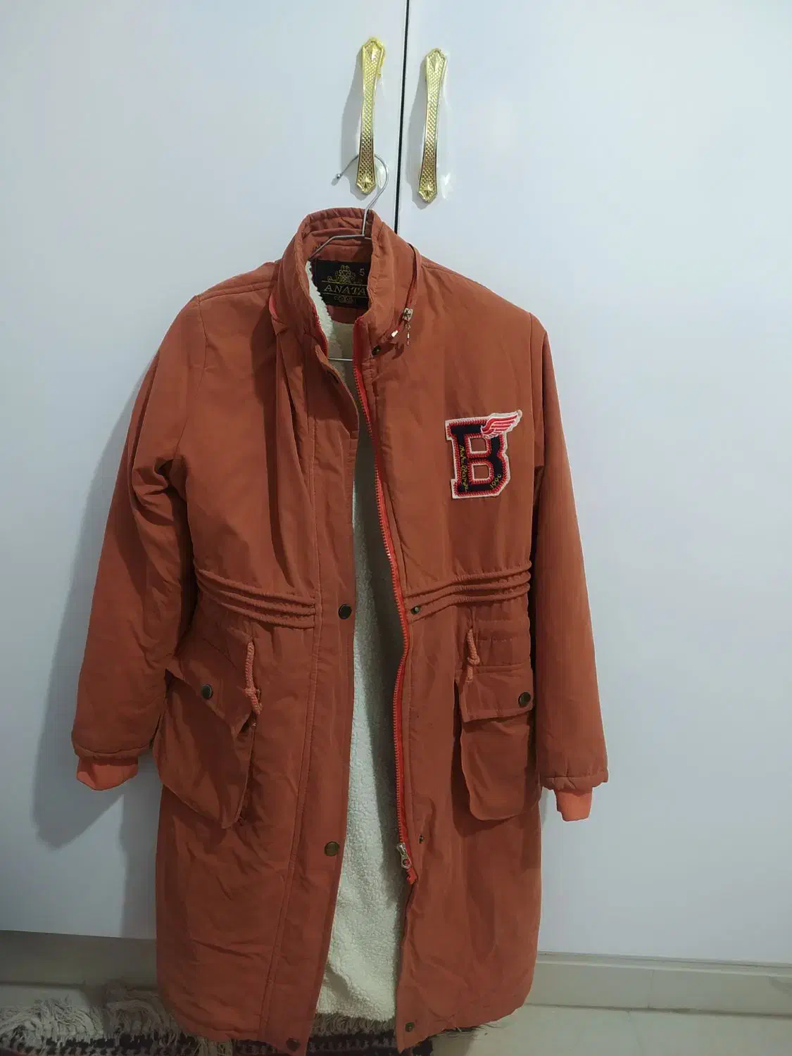 فروش تعداد زیاد مانتو پالتو با قیمت توافقی|لباس|یاسوج, |دیوار