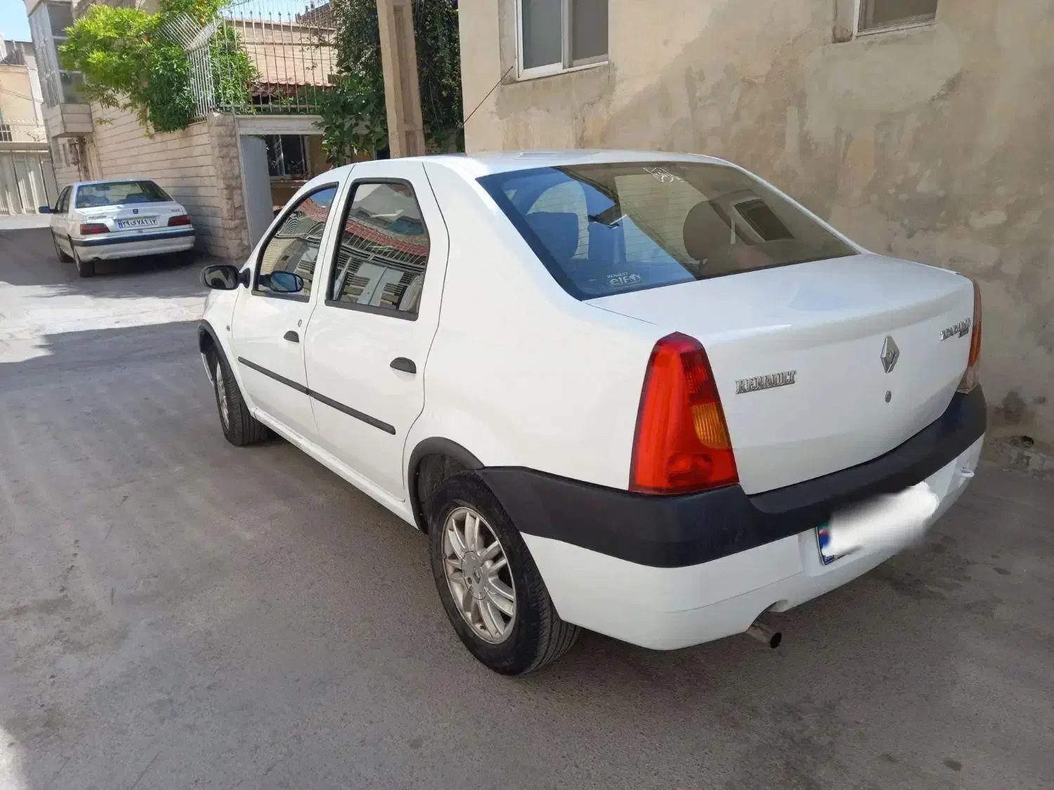 ال ۹۰ e2 کاملا فابریک|خودرو سواری و وانت|اصفهان, پروین|دیوار