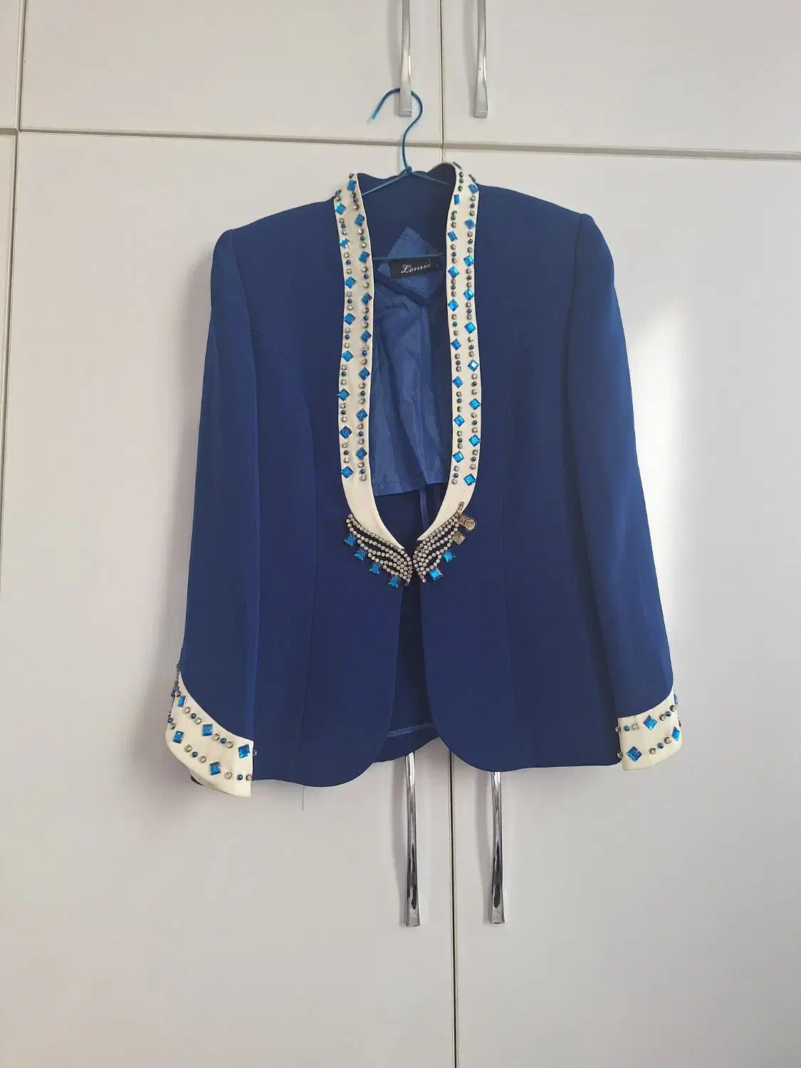 لباس کت|لباس|اردبیل, |دیوار