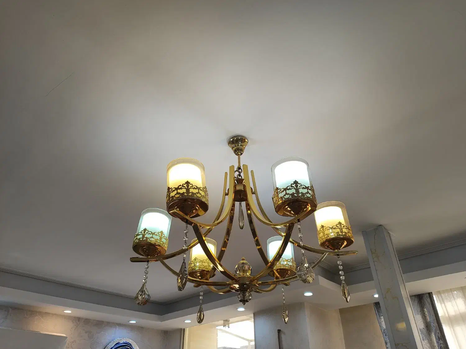 ۲عددلوستر۶شاخه|لوستر و چراغ آویز|باقرشهر, |دیوار