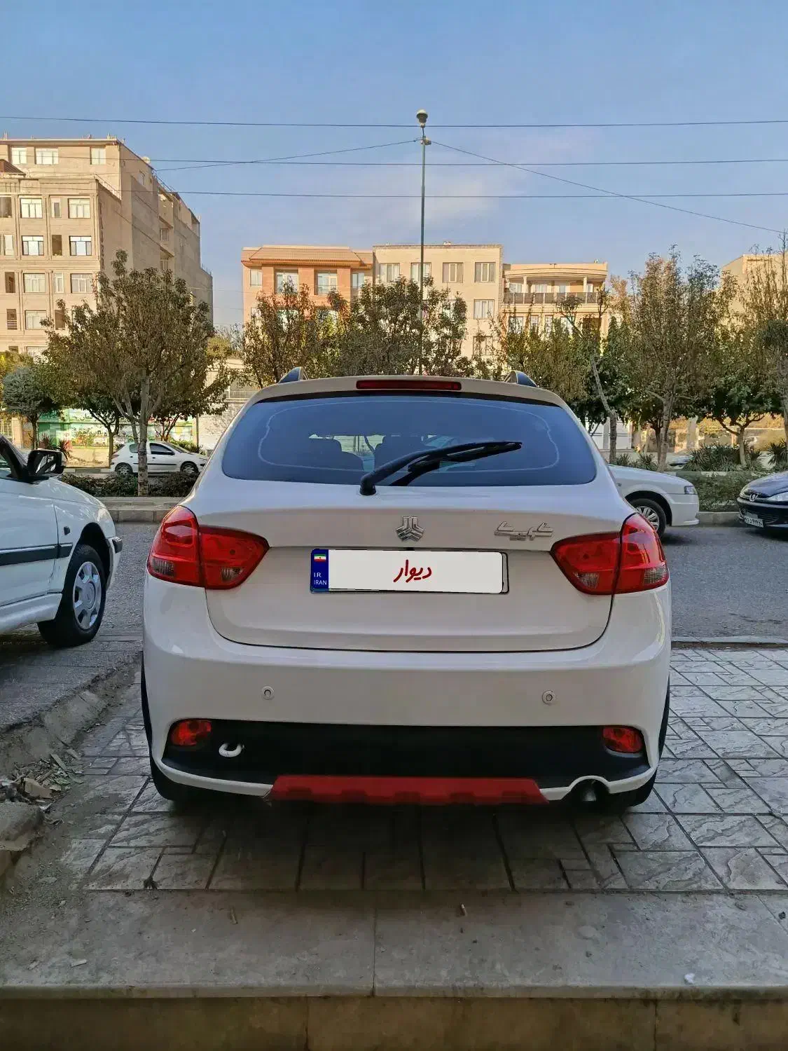 کوییک Rسفید آخرای 1401|خودرو سواری و وانت|کرج, گلشهر|دیوار