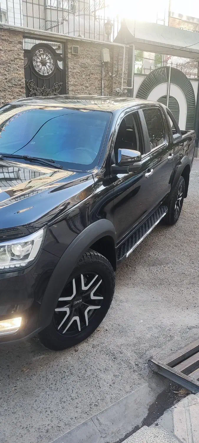 کی ام سی t8|خودرو سواری و وانت|ری, شهادت|دیوار