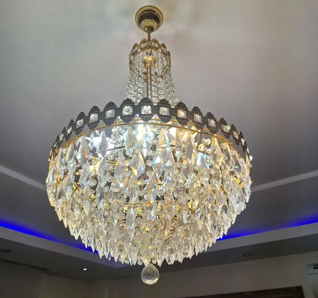 لوستر قدیمی کریستال ها اصل اتریش بدنه آب طلا ثابت|لوستر و چراغ آویز|تهران, نگین غرب|دیوار