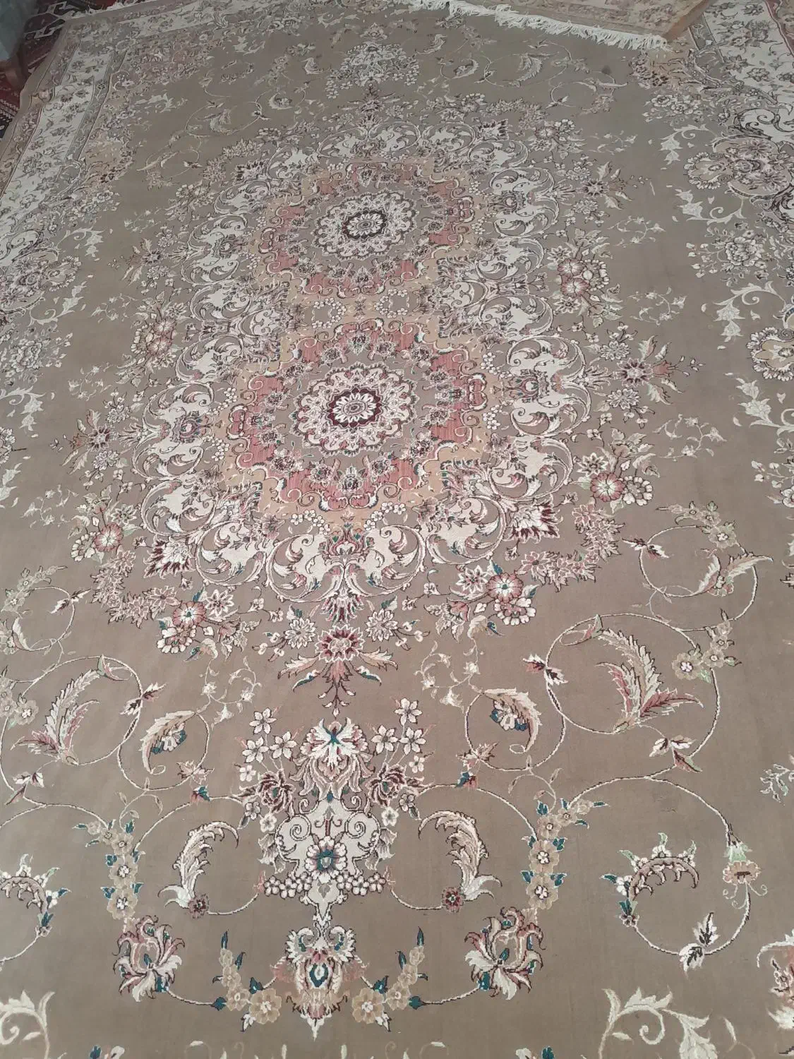 ۲عدد فرش|فرش|سیدان, |دیوار