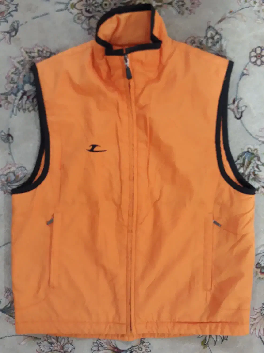 پافر سبک‌ ۷ تا ۹ سال تمیز و بی نقص|کفش و لباس بچه|مشهد, تربیت (صدف)|دیوار