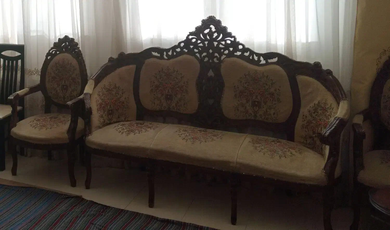 مبل سلطنتی فرهی یخچال تلوزیون ۲۱ اینچ|مبلمان خانگی و میز عسلی|سهند, |دیوار