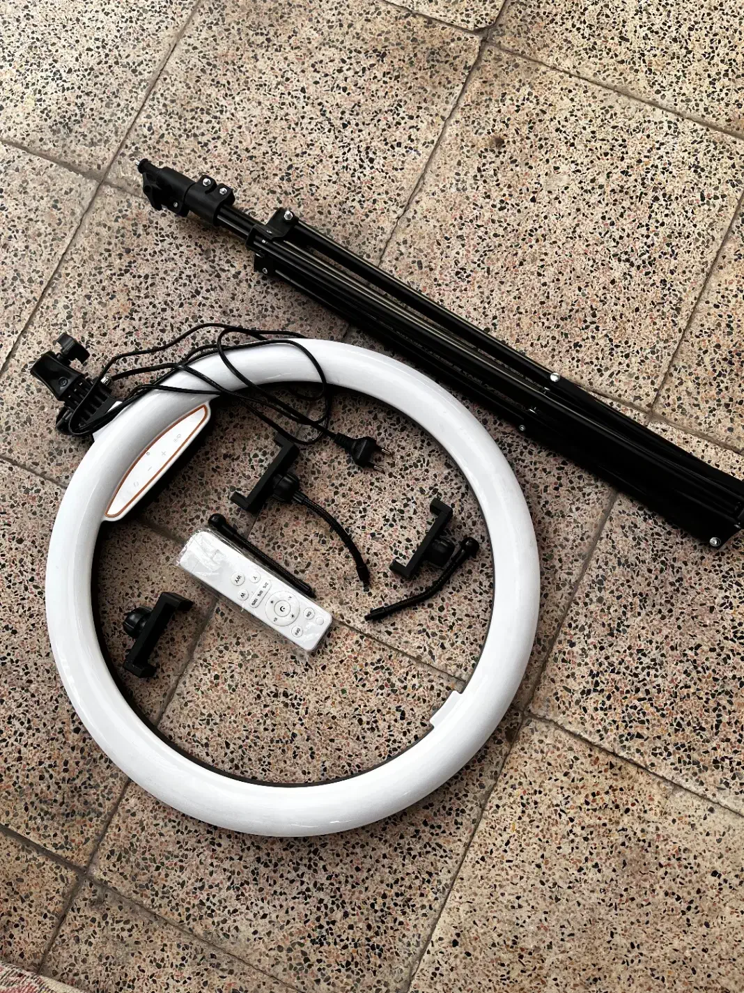 رینگ لایتر|دوربین عکاسی و فیلمبرداری|تهران, خزانه|دیوار