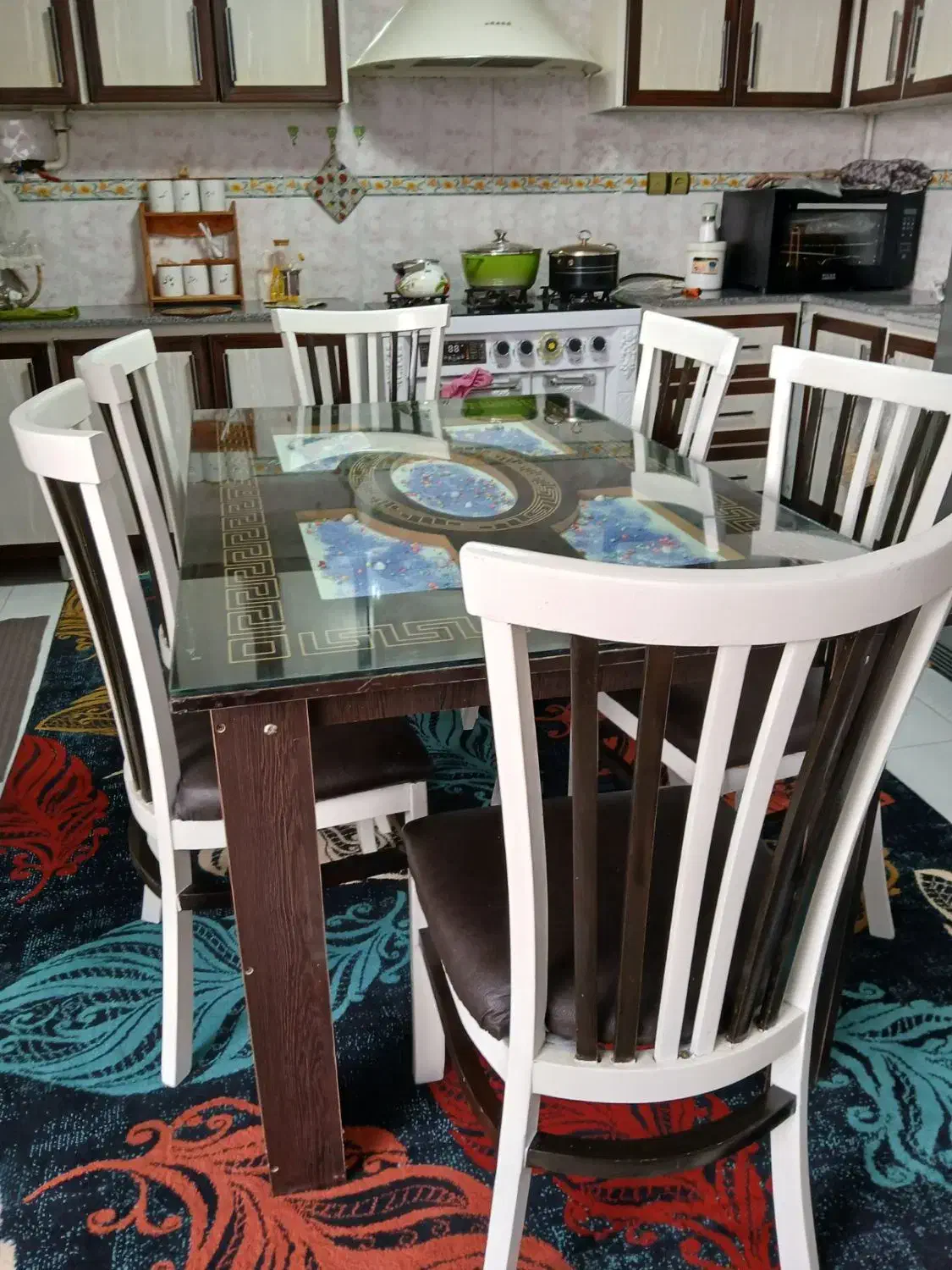 میز غذا خوری|میز و صندلی غذاخوری|خرم‌آباد, |دیوار