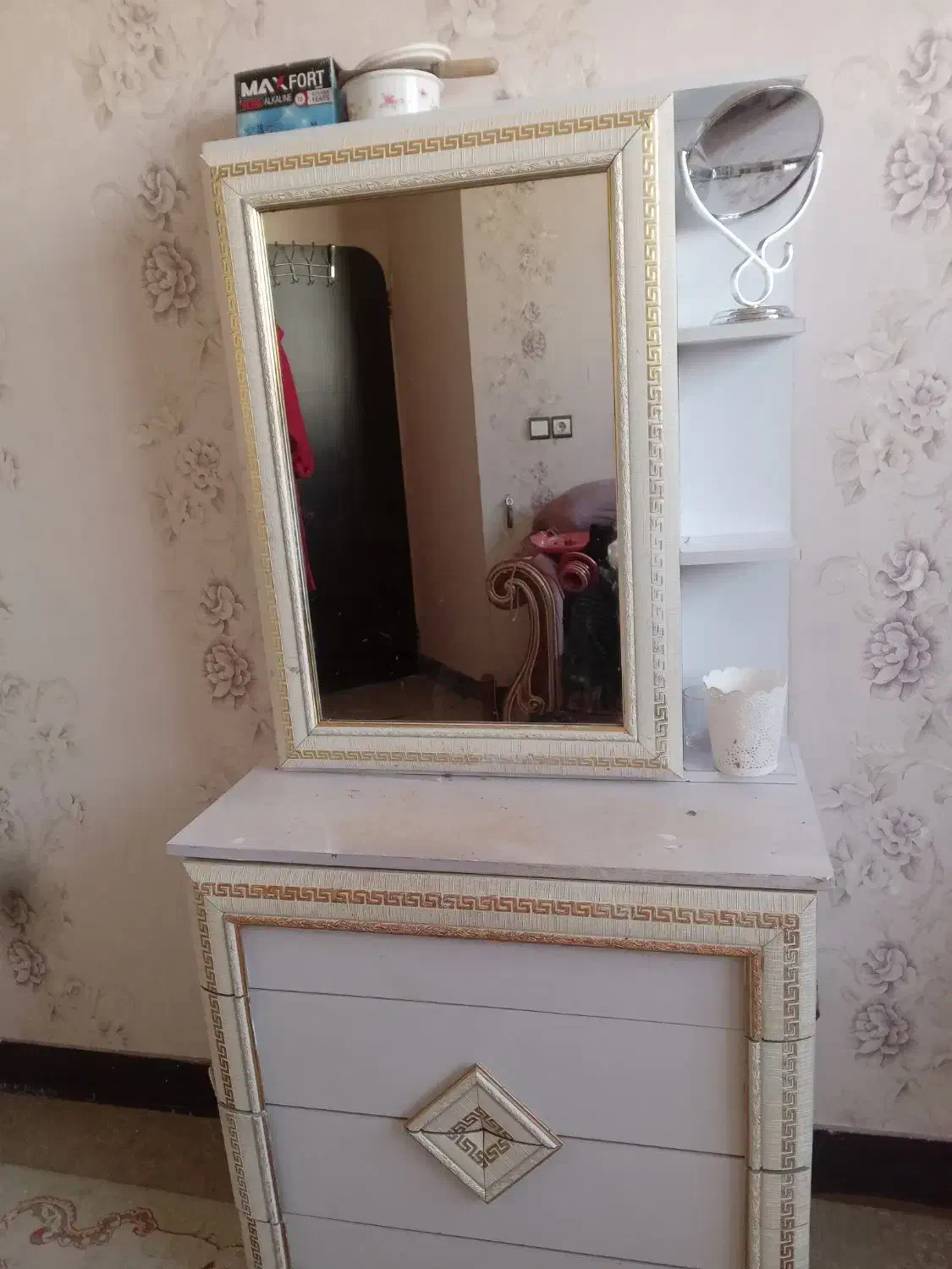 مبلمان و میز عسلی|بوفه، ویترین، کنسول|اصفهان, ملکشهر|دیوار