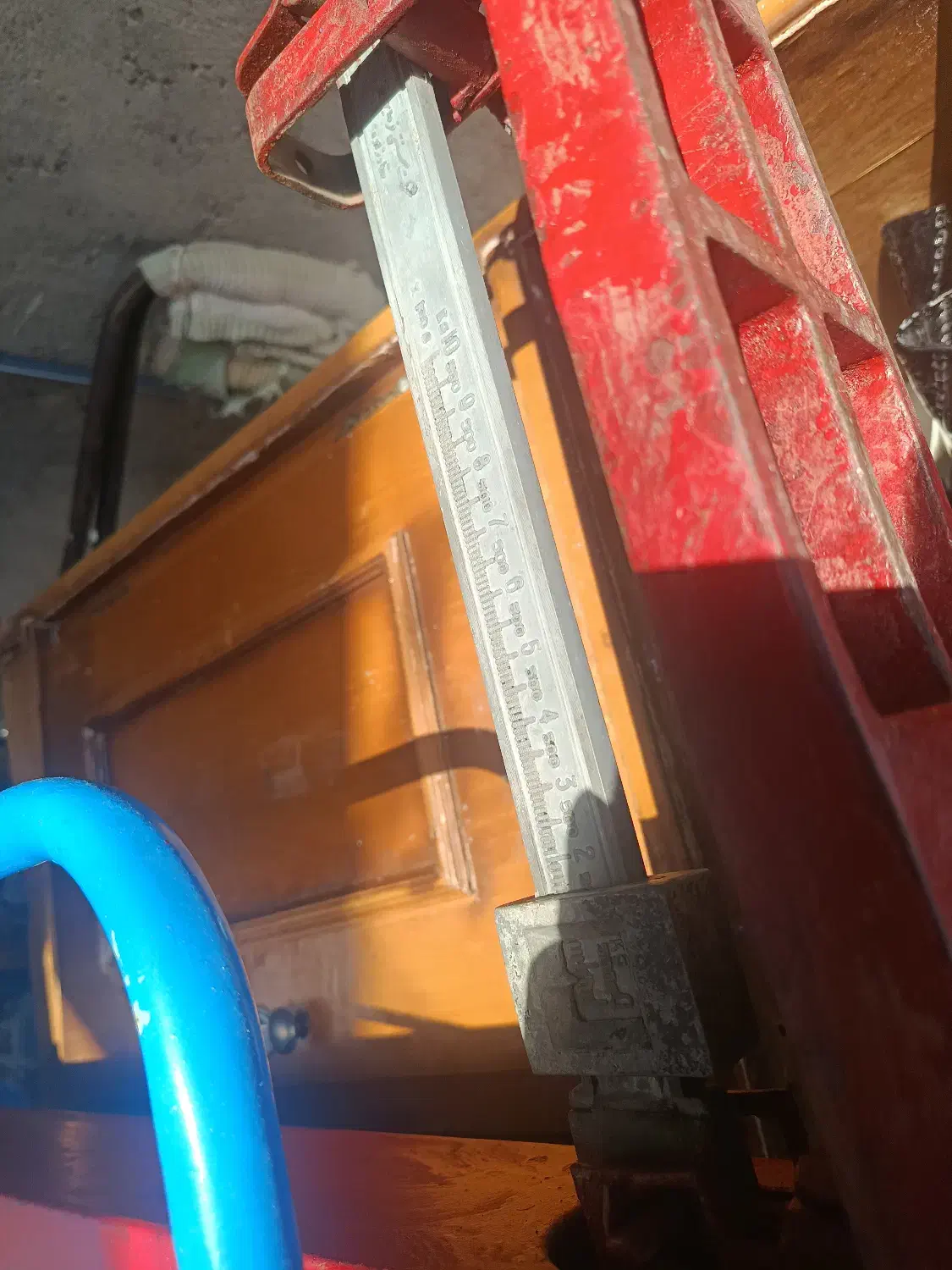 ترازو|ابزارآلات|خواجه, |دیوار