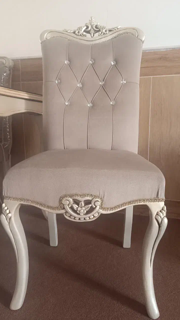 میز غذا خوری ۴ نفره|میز و صندلی غذاخوری|قم, باغ شریفی|دیوار