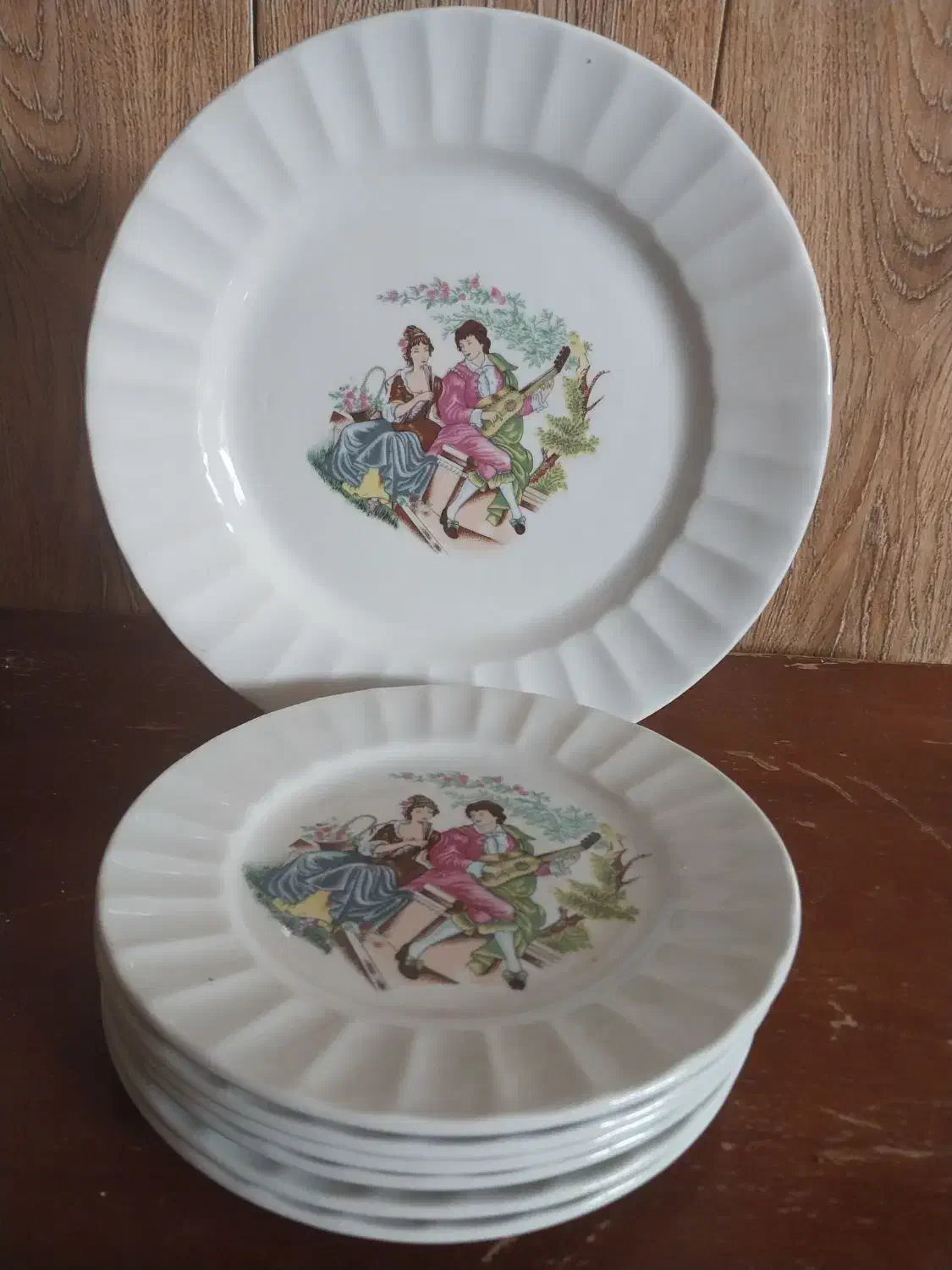 چینی|ظروف سرو و پذیرایی|اصفهان, ردان|دیوار