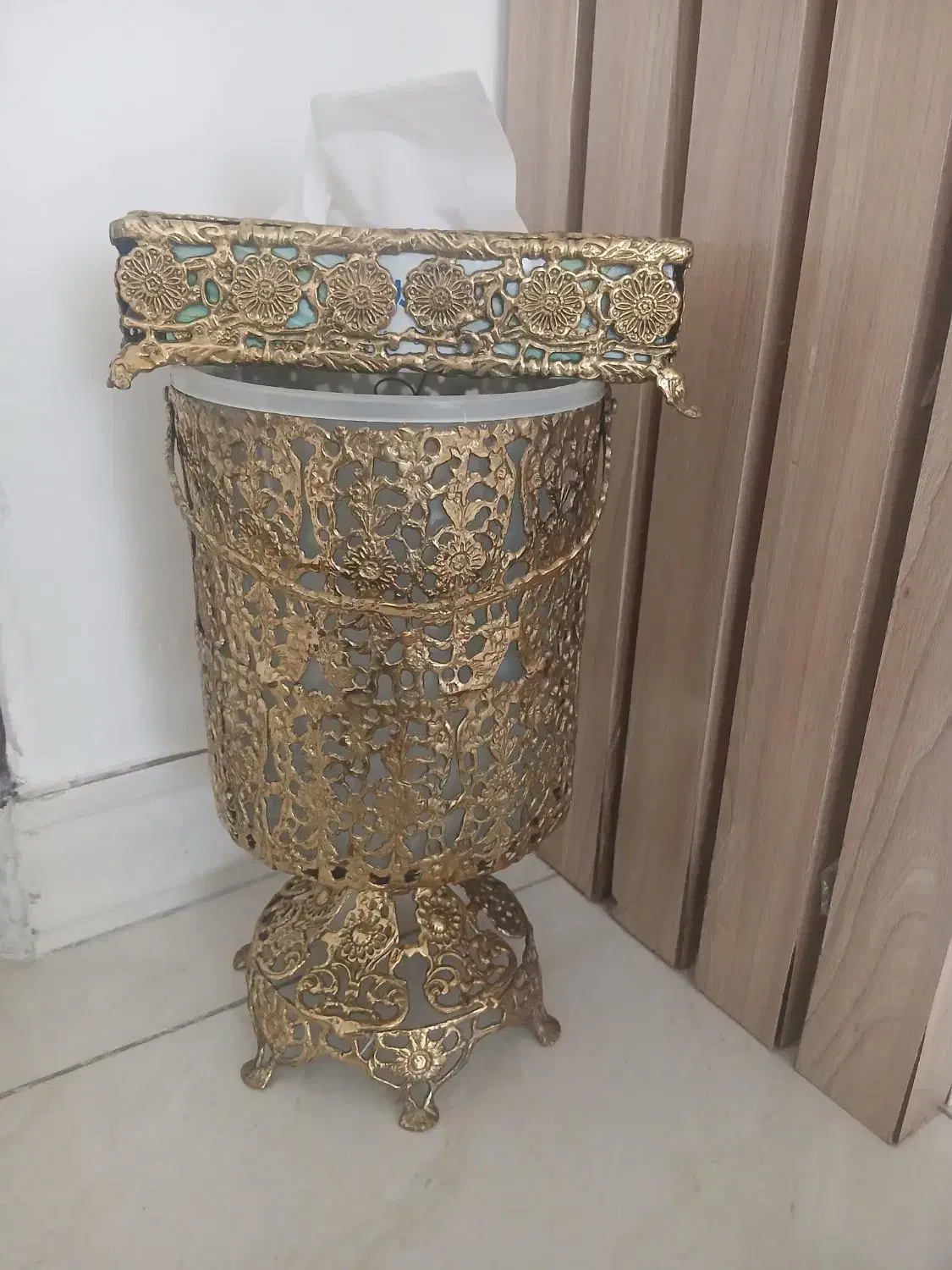 جا دستمال کاغذی و سطل برنز|کلکسیون اشیاء عتیقه|کرمانشاه, |دیوار