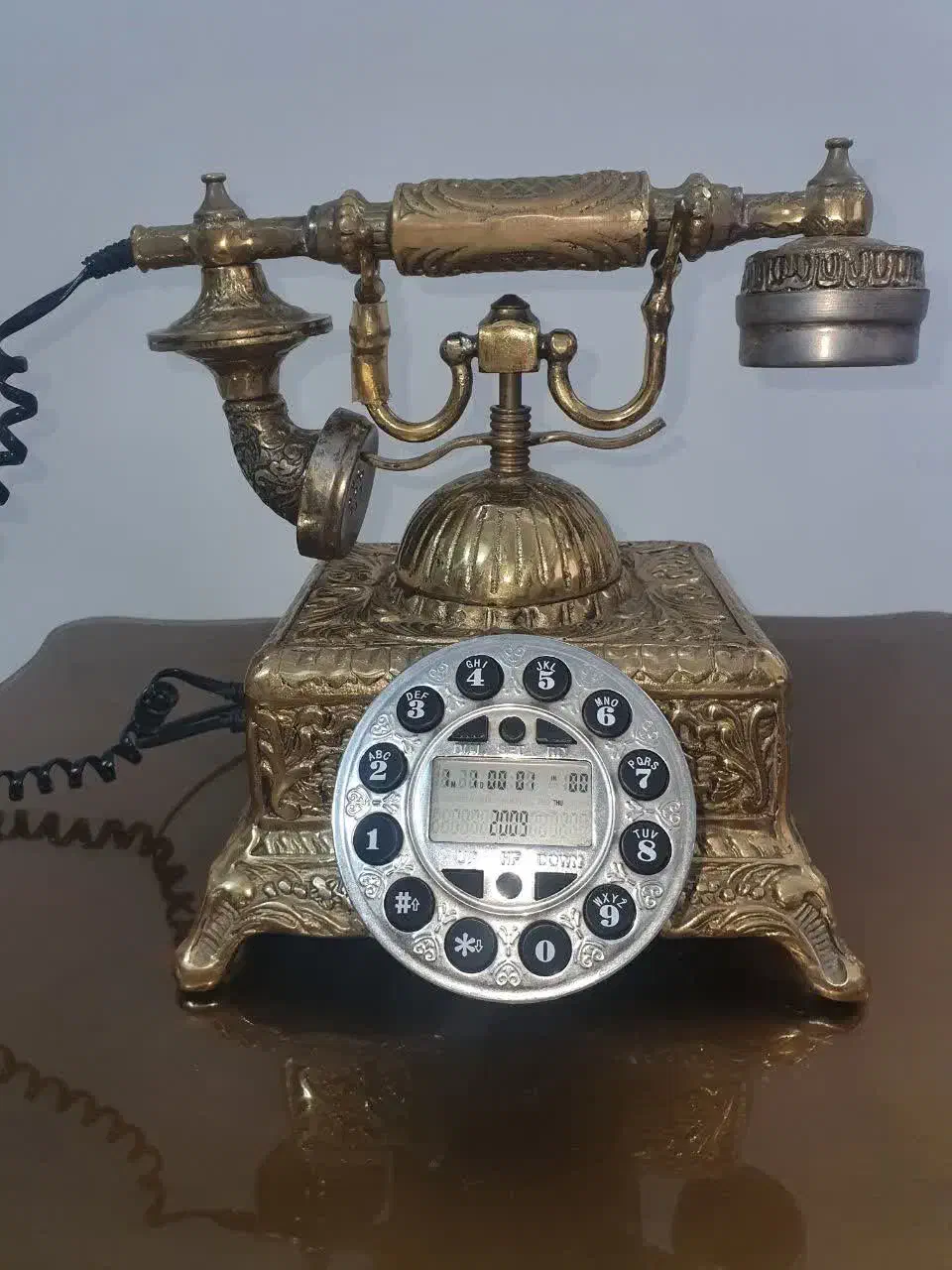 تلفن رو میزی برنجی برنزی|تلفن رومیزی|تهران, پرستار|دیوار