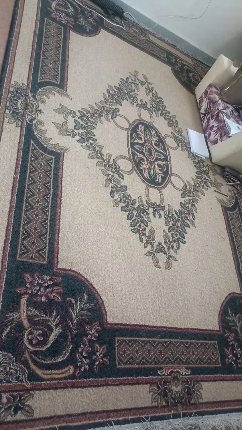 دو تخته فرش|فرش|شاهین‌شهر, فردوسی|دیوار