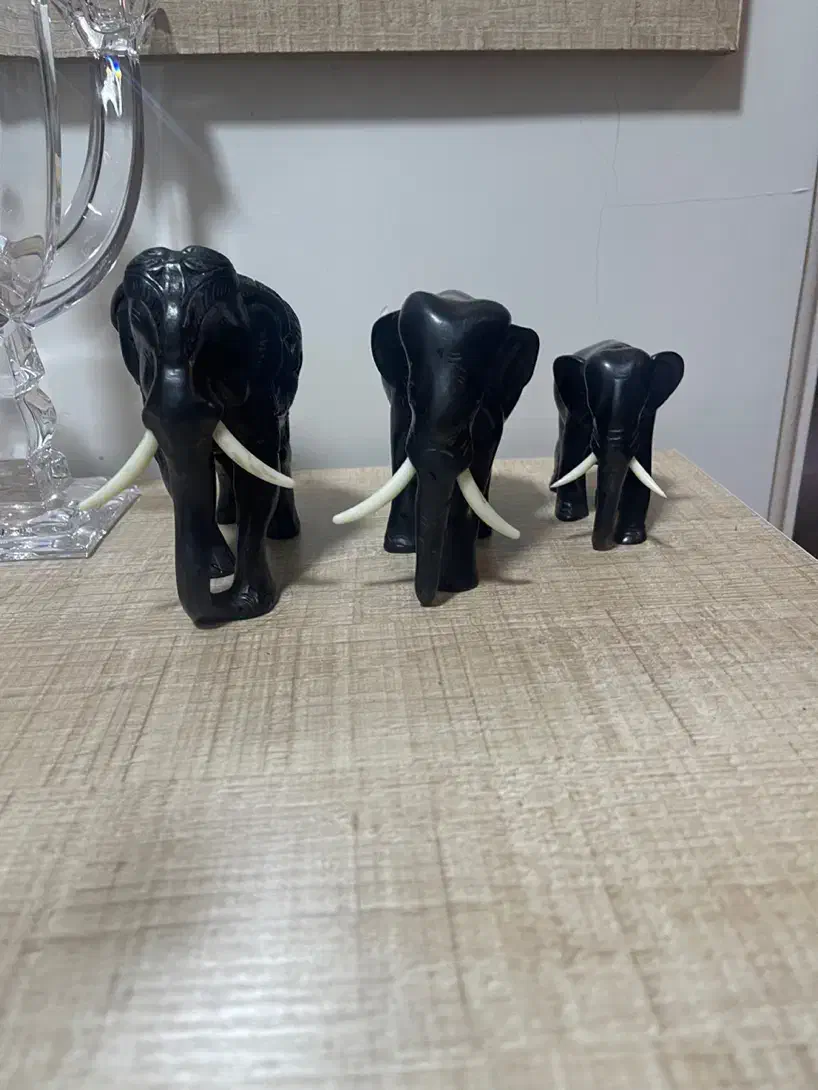 مجسمه نایلندی فیل|مجسمه، تندیس، ماکت|تهران, آبشار تهران (دریاچه)|دیوار