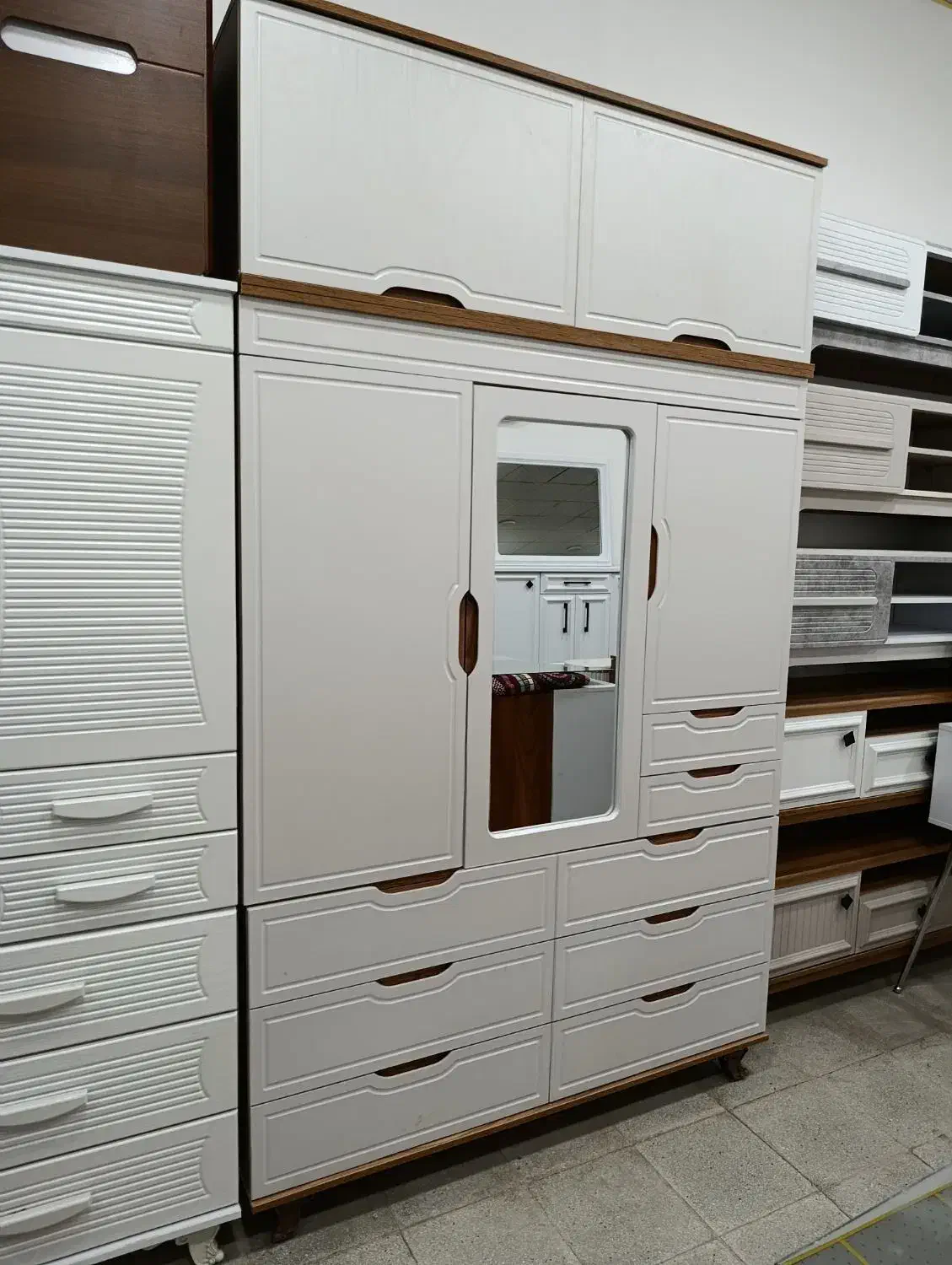 کمدشش کشو|جاکفشی، کمد، دراور|قم, شاه ابراهیم|دیوار