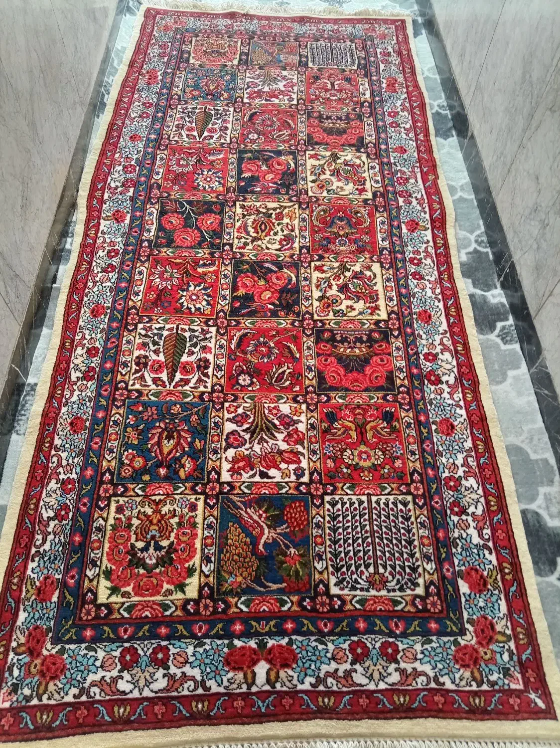 قالی دست باف محلی|فرش|یزدان شهر, |دیوار