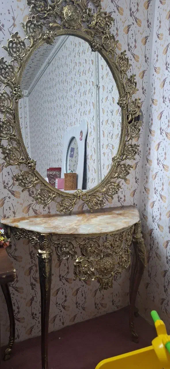 آینه و میز طرح برنز|بوفه، ویترین، کنسول|زنجان, |دیوار