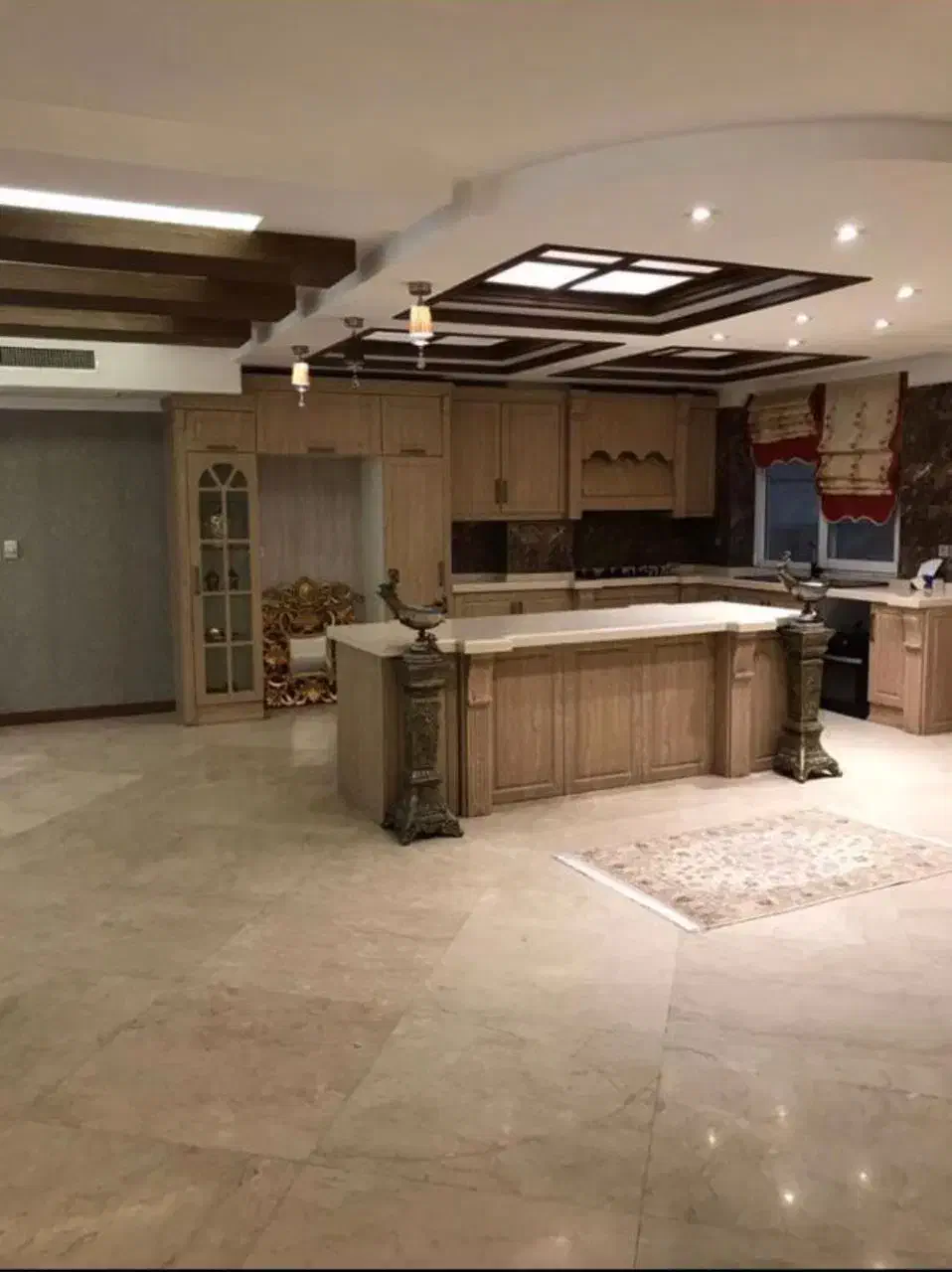 300 متر منجیل / 4خواب 2مستر / تک واحدی کم نظیر