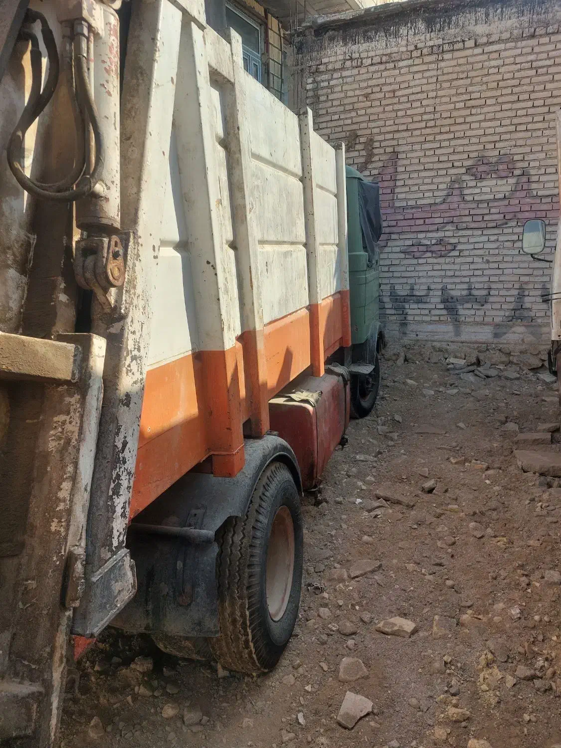 خاور زباله کش|خودرو سنگین|اصفهان, شهرک صنعتی امیرکبیر (شاپور جدید)|دیوار