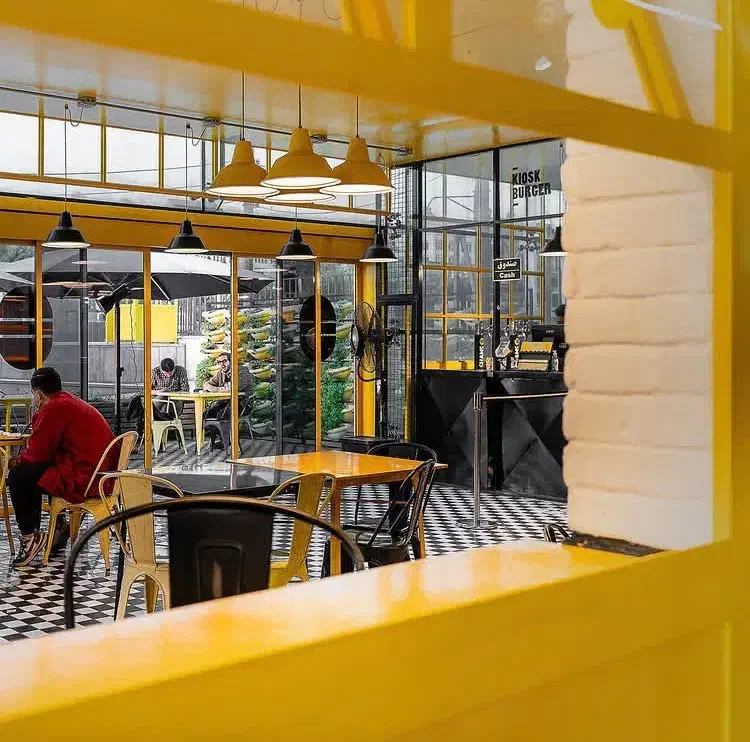 استخدام فوری در فست فود برگری باغ کتاب تهران|استخدام خدمات فروشگاه و رستوران|تهران, اراضی عباس آباد|دیوار