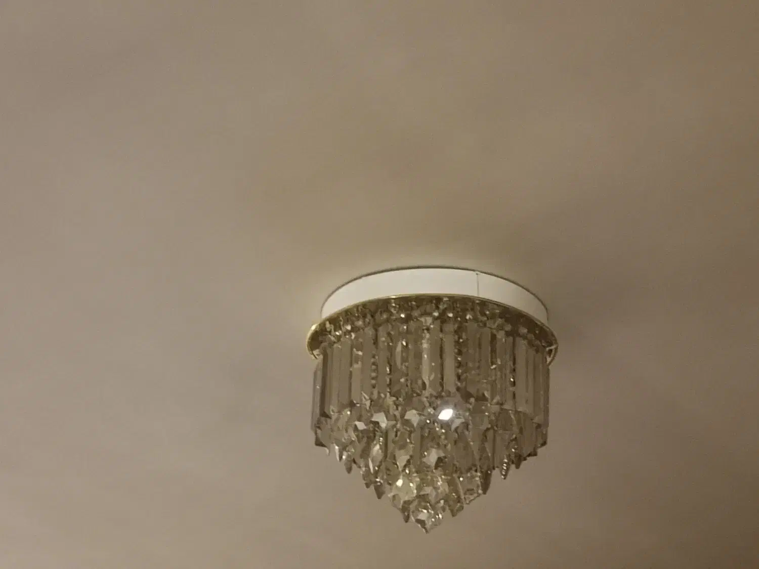 لوستر|لوستر و چراغ آویز|گنبد کاووس, |دیوار