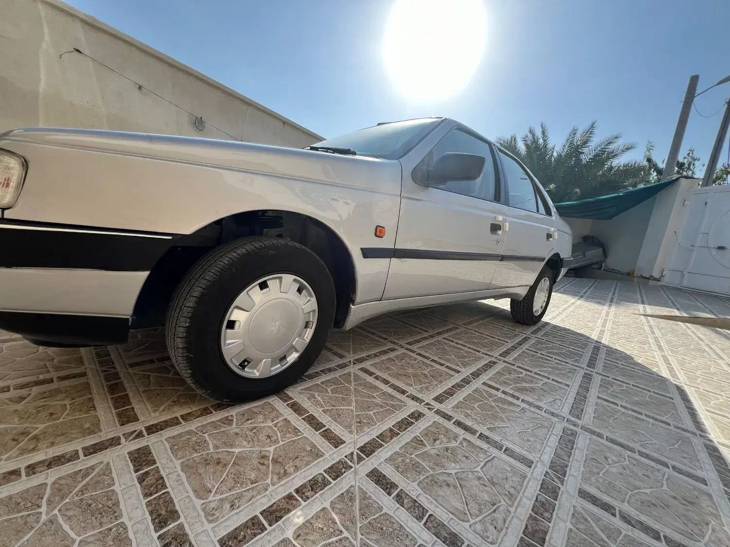 پژو ۴۰۵ جی ال ایکس|خودرو سواری و وانت|لار, |دیوار