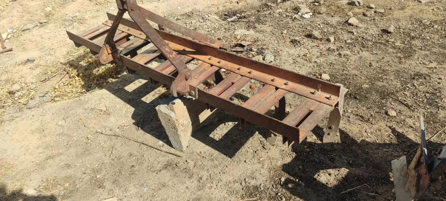 پنجه غازی با خرمنکوب|قطعات یدکی و لوازم جانبی|چگنی, |دیوار