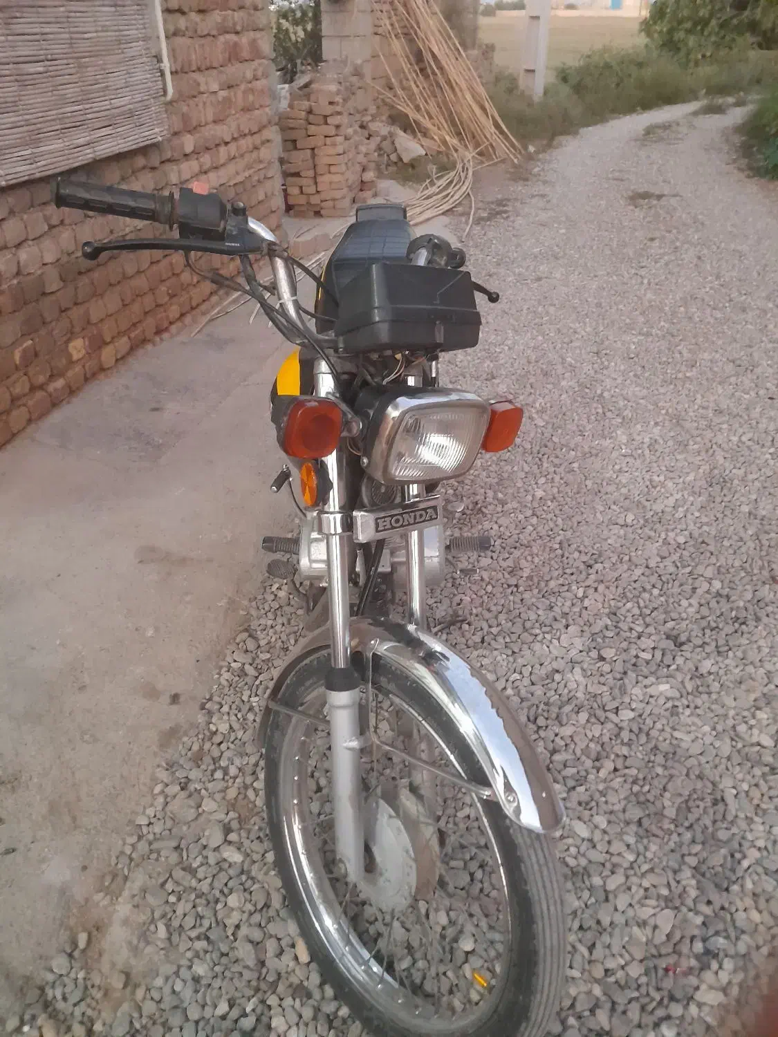 موتورسیکلت سند دار تمیز|موتورسیکلت|گنبد کاووس, |دیوار