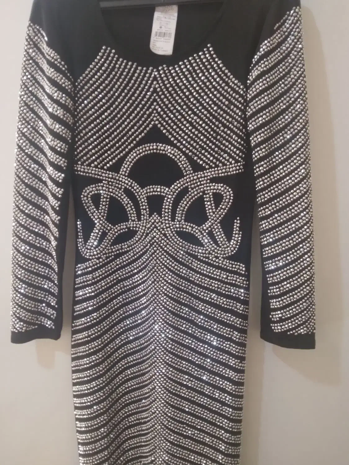 لباس مجلسی|لباس|باسمنج, |دیوار