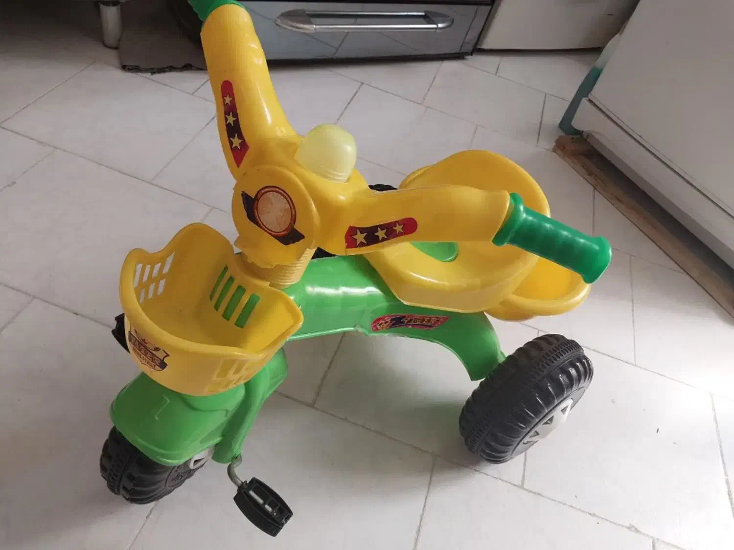 سه چرخه در حد نو|اسباب‌‌بازی|الیگودرز, |دیوار