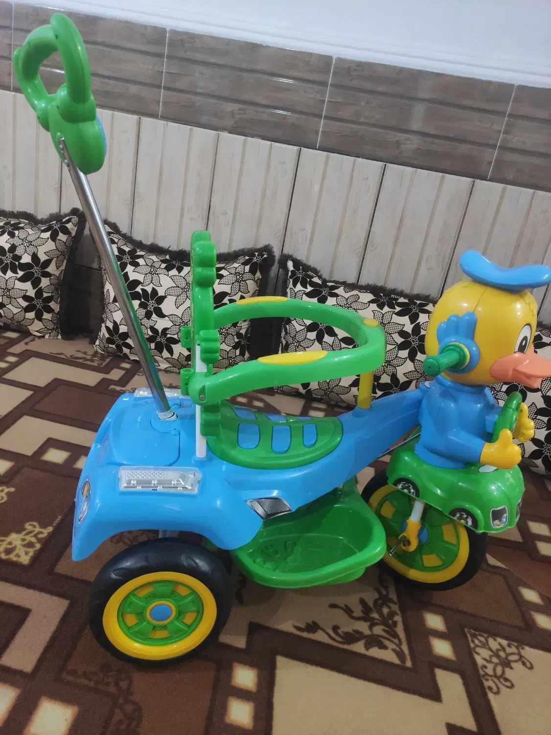 یه عدد سه چرخه موزیکال خارجی|دوچرخه، اسکیت، اسکوتر|میناب, |دیوار