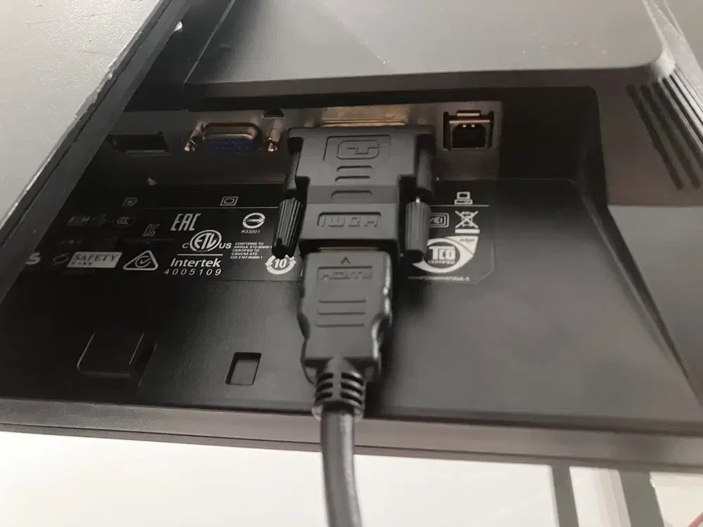 مانیتور استوکHP EliteDisplay E231|قطعات و لوازم جانبی رایانه|مشهد, سپاد|دیوار