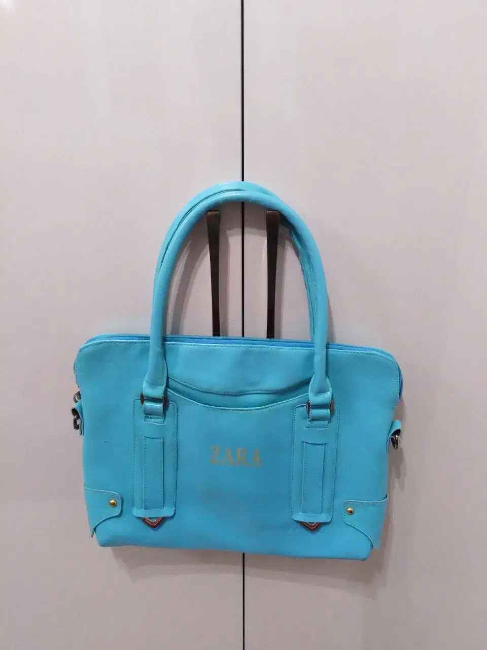 حراج انواع کیف|کیف، کفش، کمربند|بروجن, |دیوار