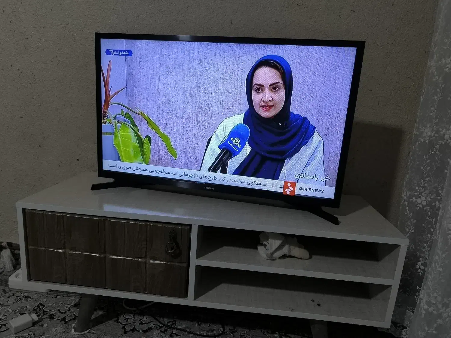 تلویزیون سامسونگ 32اینچ|تلویزیون و پروژکتور|پرند, فاز ۵|دیوار