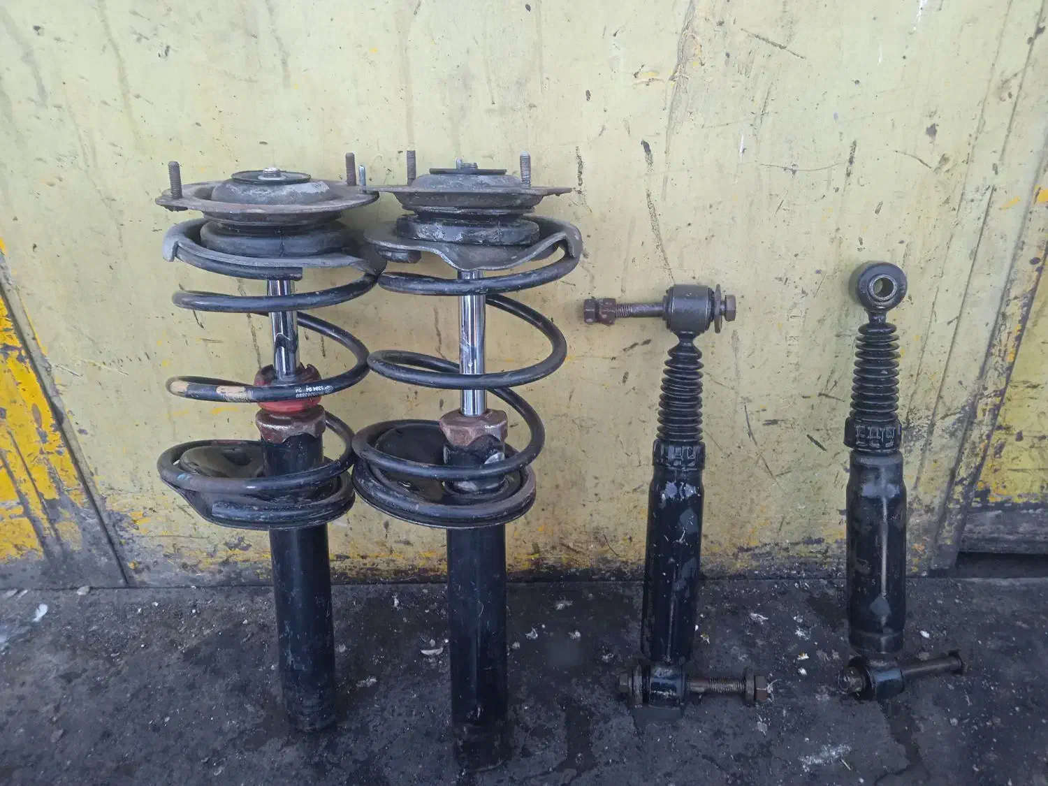 کمک فنر|قطعات یدکی و لوازم جانبی|همدان, |دیوار