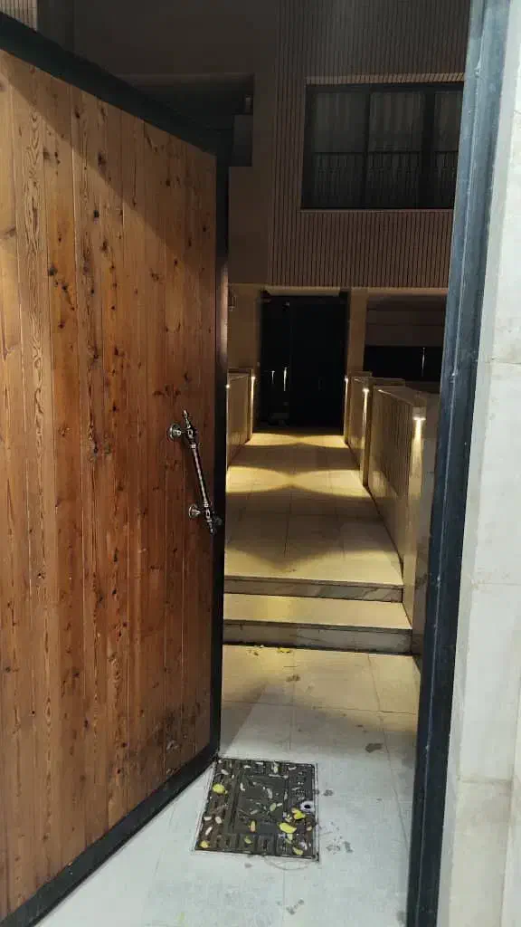 فروش آپارتمان ۱۸۰متری۳خواب مستر باحیاط اشراق شمالی|فروش آپارتمان|اصفهان, شیخ اشراق|دیوار