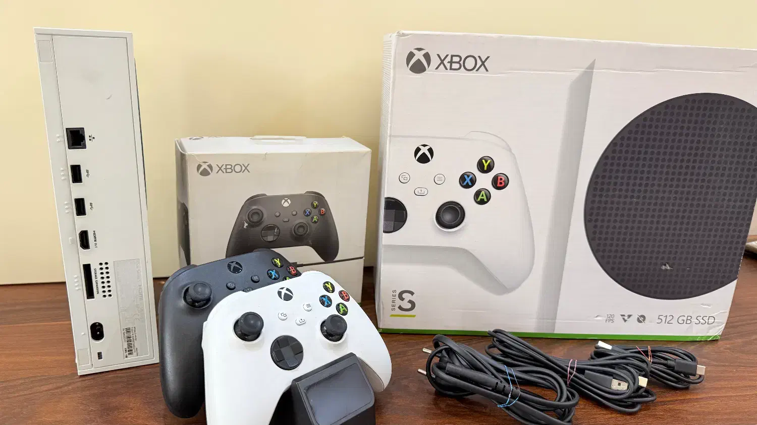 ایکس ‌باکس سری S در حد آکبند+۲دسته+پایه شارژ اصلی|کنسول، بازی ویدئویی و آنلاین|بهشهر, |دیوار