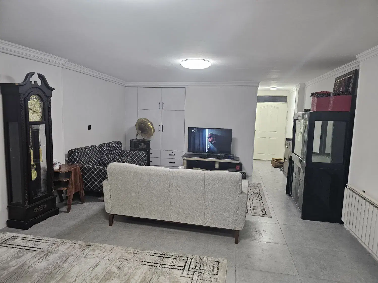 فروش واحد مسکونی|فروش آپارتمان|کرمان, |دیوار