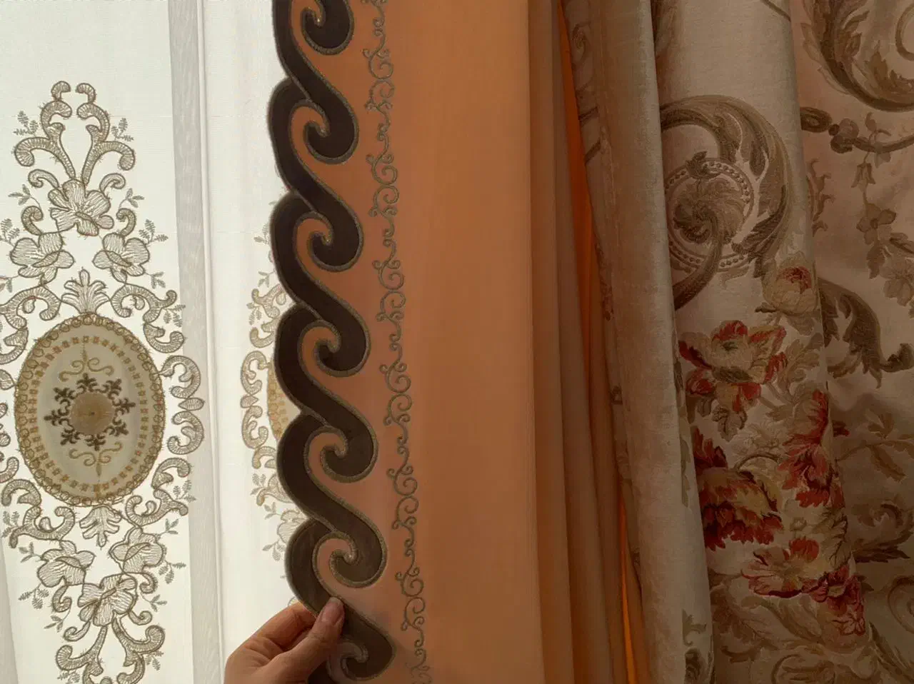 پرده دو رو|پرده، رانر، رومیزی|اصفهان, قهجاورستان|دیوار